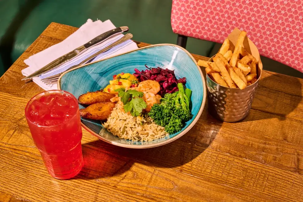 Prawn-Rice-Bowl-Spiced-Fries-Raspberry-Soda