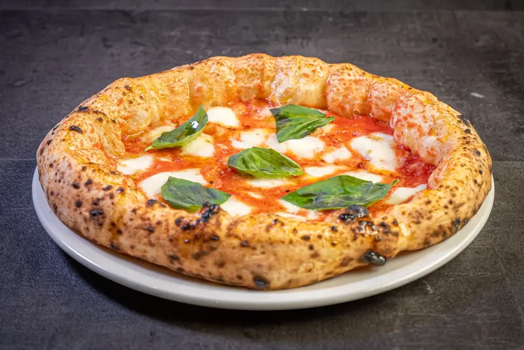 A Neapolitan margarita pizza